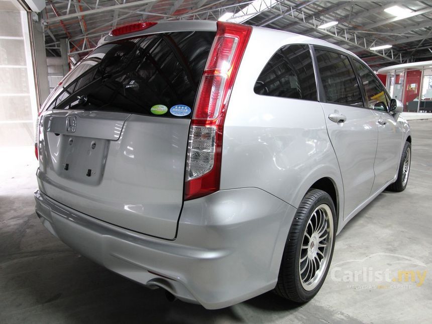 Honda stream 2011