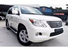 2012 Lexus LX570 5.7 SUV HARI RAYA PROMOTION*ROOF MONITOR* COOLER BOX* AIR MATIC * REVERSE CAMERA * SUNROOF* POWER BOOT * ELECTRIC SEATS WITH MEMORY *