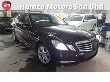 2011 Mercedes-Benz E250 7 Speed panaromic roof Unreg