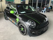 MINI COOPER S 1.6(A)UNREG 2013