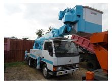 2014 - Mitsubishi Canter 14M Skylift (M)