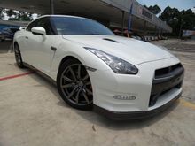 2011 Nissan GT-R 3.8 (a) -- UNREG --