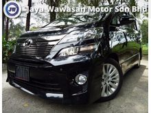2013 Toyota Vellfire Z spec japan spec good condition in town with warranty