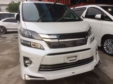 2013 Toyota Vellfire 2.4 GOLDEN EYES ZG PILOT SEAT COOL BOX WHITE UNREG