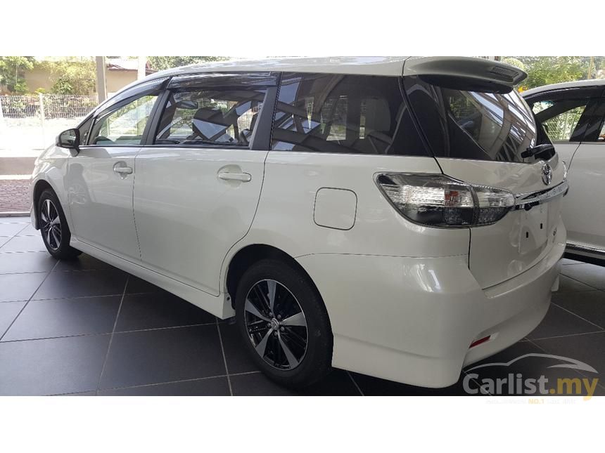 Glossy White Of A 2012 Toyota Wish 1 8 S Monotone Interior