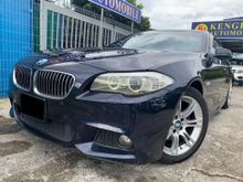 2011 BMW 523i 2.5 M Sport(SUNROOF,REVERSE CAMERA,KEYLESS ENTRY)