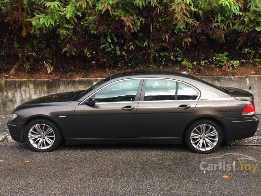 Bmw 735i 2004