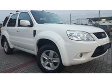 Ford Escape 2.3 XLT Premium Full Service Record By Sime Ford Made or Tahun Dibuat 2011