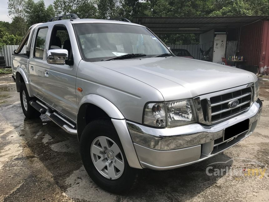 Ford Ranger 2004 XLT 2.5 in Johor Automatic Pickup Truck Silver for RM