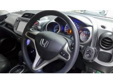 2013 Honda Jazz Hybrid 0