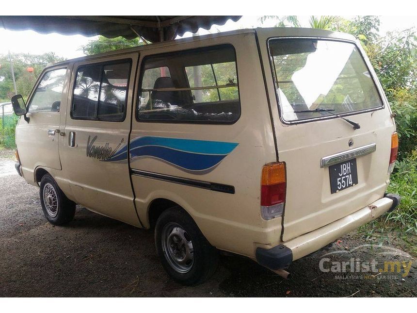 Nissan vanette 1985