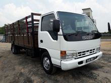 Isuzu NPR66L 4.3 KARGO AM 20KAKI 20 FEET 5000KG