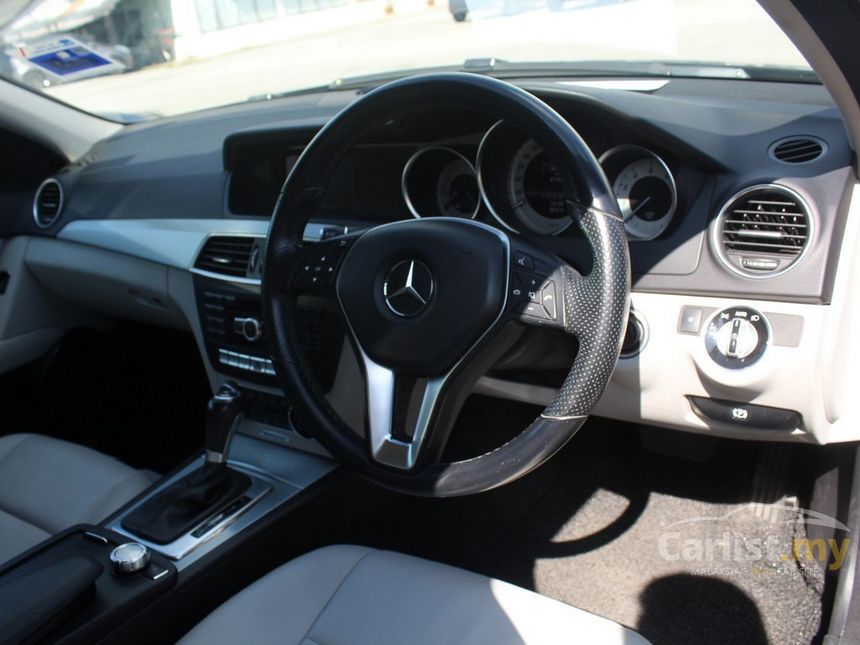 Mercedes-Benz C200 CGI 2013 AMG 1.8 in Johor Automatic 