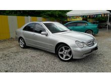 2000 Mercedes-Benz C240 2.6 Avantgarde Sedan (A)
