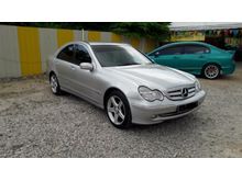2003 Mercedes-Benz C240 2.6 Sedan