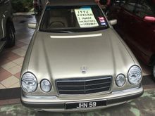 1996 Mercedes-Benz E230 2.3 Elegance Sedan