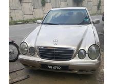 1996 Mercedes-Benz E230 2.3 Elegance Sedan