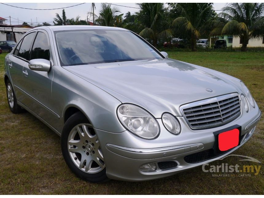 Mercedes-Benz E240 2005 Avantgarde 2.6 in Kuala Lumpur 