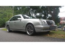 1998 Mercedes-Benz E240 2.4 Sedan