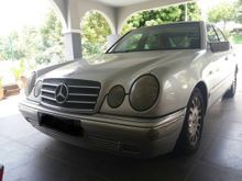 1998 Mercedes-Benz E280 2.8 Elegance Sedan