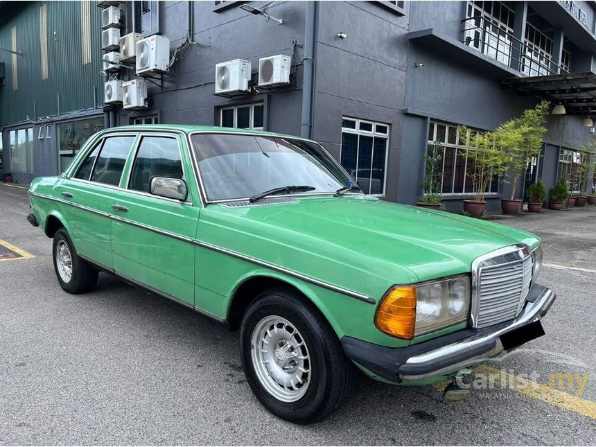 Mercedes-Benz 200 1981 2.0 in Kuala Lumpur Manual Sedan Green for RM ...