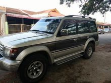 2001 Mitsubishi Pajero 3.0 SUV