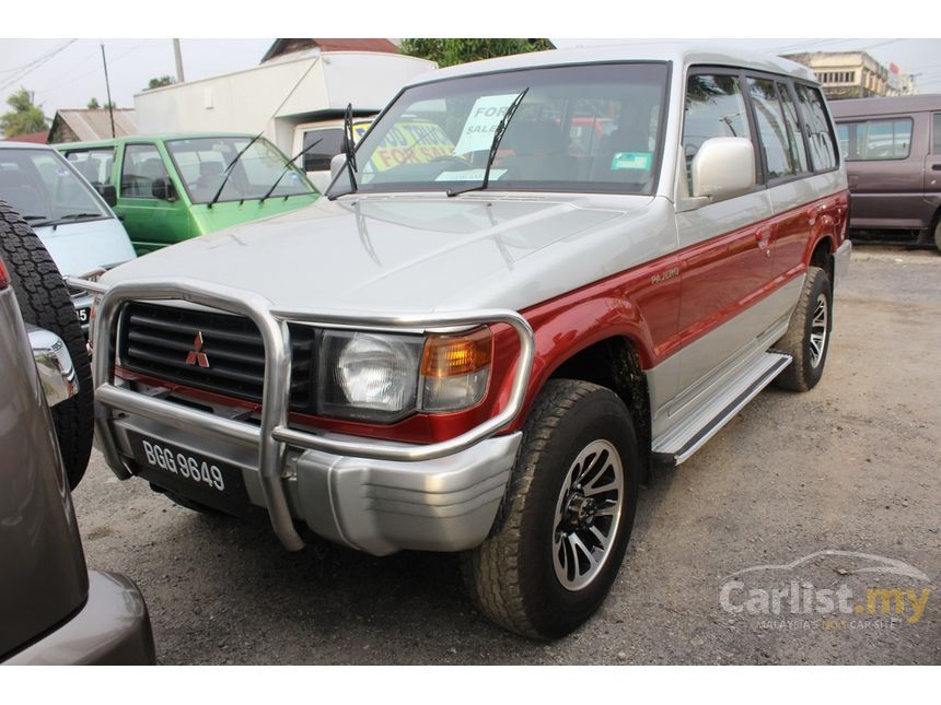 Mitsubishi pajero 2001 год