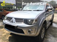 Mitsubishi Triton 2.5 (M) 4x4_Di-D_Facelift_Pick Up_LIkeNEW