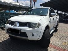 2013 MITSUBISHI TRITON 2.5(A) VGT $$ FULL LOAN $$ FREE WARRANTY ** CONFIRM NO FAKE YEAR ** POPULAR MODEL ** GUARANTEE CHEAPEST PRICE IN TOWN **