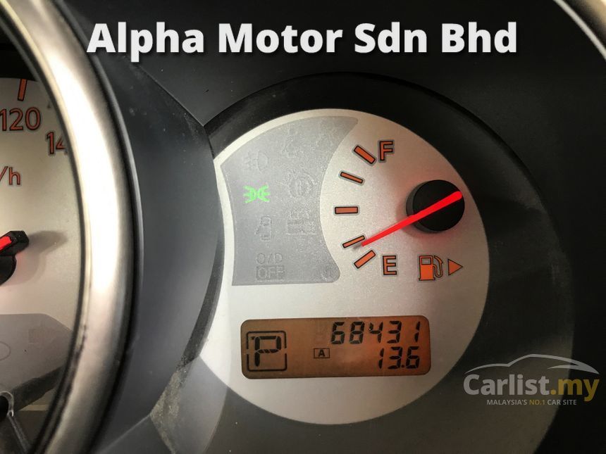 Nissan Grand Livina 2012 ST-L Comfort 1.6 in Selangor Nissan Grand Livina 2012 ST-L Comfort 1.6 in Selangor