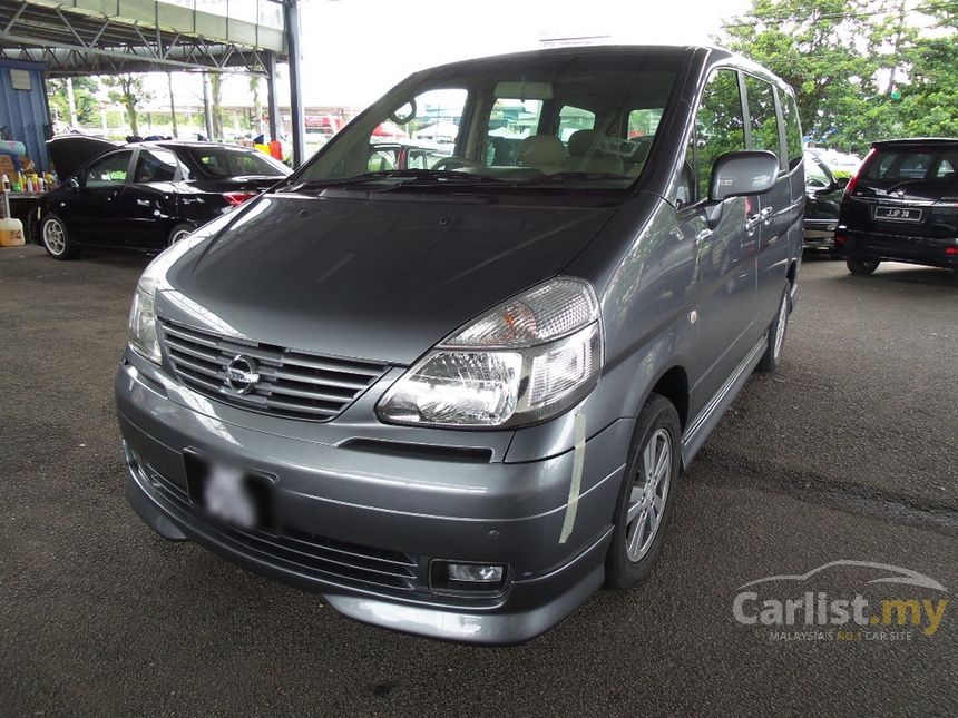 Nissan serena 2011