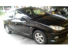2002 Peugeot 206 1.6 XT Hatchback