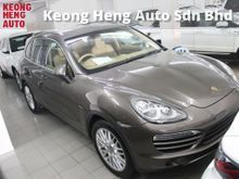2011 Porsche Cayenne 3.0 Diesel (TRUE 2O11) CBU Model. PwrBoot. Low Mileage. Like Brand New Condition. FEW UNITS FOR SALE. CALL ME FOR MORE DISCOUNT