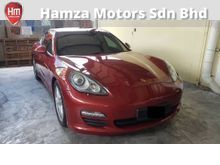 2011 Porsche Panamera 4.8 S Hatchback