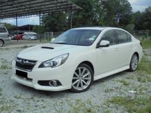 2012 Subaru Legacy 2.5 GT Sedan AWD Sunroof Keyless LikeNEW Reg.2013