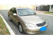 2002 Toyota Camry 2.4 V Sedan