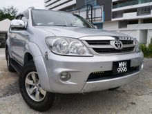 2006 Toyota Fortuner 2.7 V SUV PREMIUM FULL SPEC