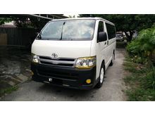 2013 Toyota Hiace 2.5 14SEAT DOUBLE BLOWER AIRCOND