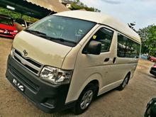 (Actual Year Made 2013) Toyota Hiace Van 2.7 (M) Petrol 12 Seater One Careful Owner Original Color Very Good Condition