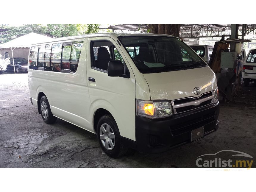 Toyota hiace 2012