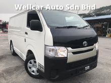 TOYOTA HIACE 2.5 DIESEL COMMERCIAL VAN 3 SEATER FULL SERVICE RECORD BY UMW TOYOTA