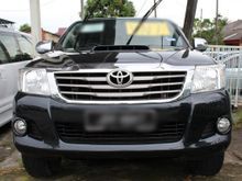 2013 Toyota Hilux 2.5 G Pickup Truck (A)