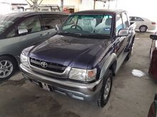 2004 Toyota Hilux 2.5 SR Turbo Pickup Truck