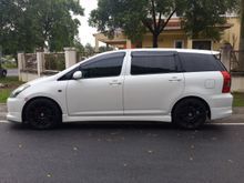 2005 Toyota Wish 1.8 MPV
