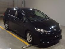2012 Toyota Wish 1.8 Hid Selection, keyless entry,Pushstart
