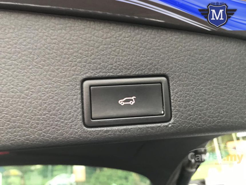 Volkswagen Touareg 2013 V6 FSI 3.6 in Kuala Lumpur Automatic SUV Brown