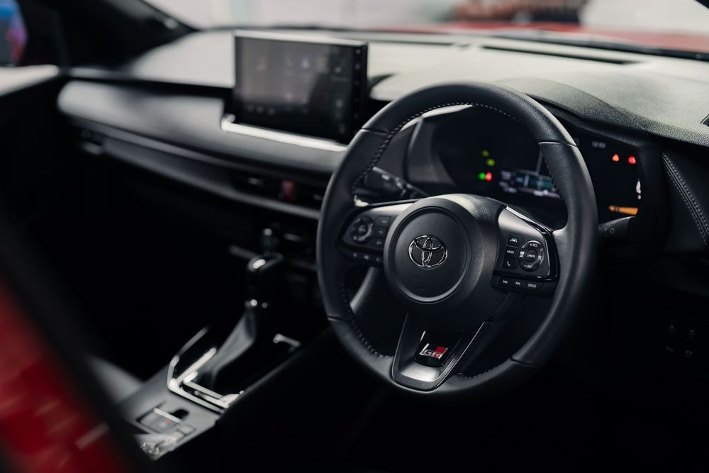 Yaris Ativ HEV GR Sport มีอะไรใหม่?
