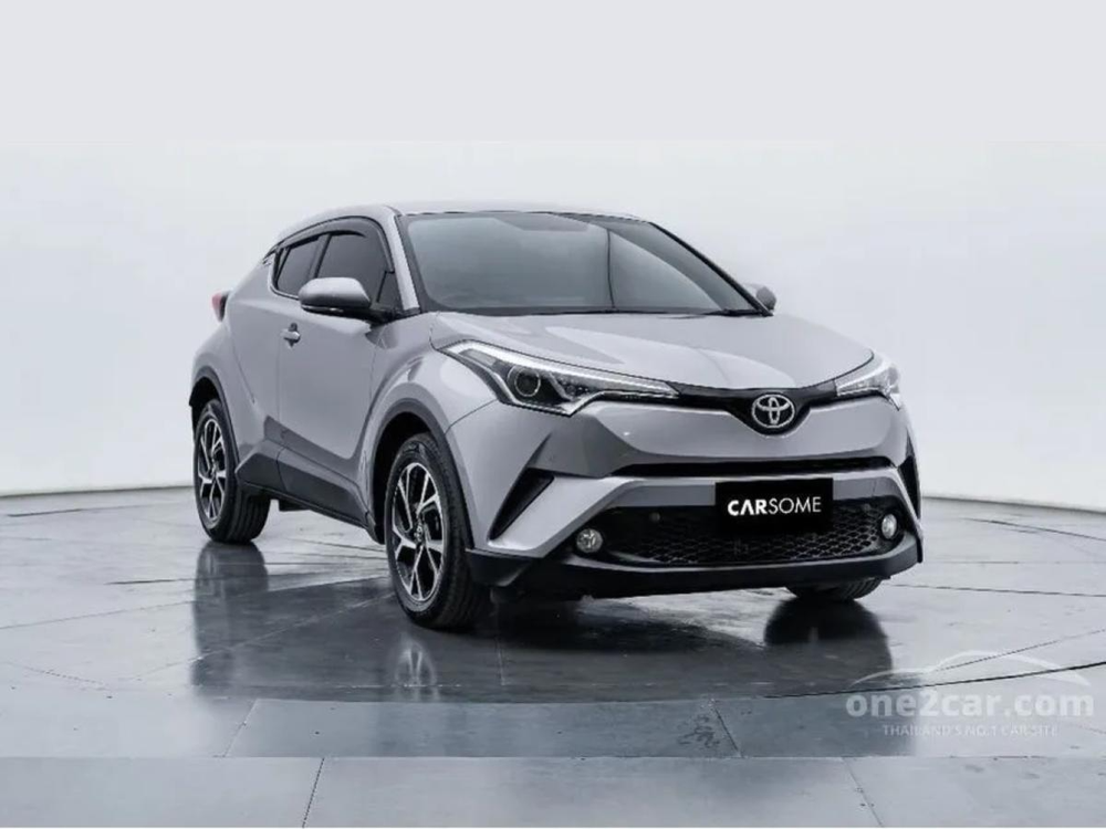 รถ SUV toyota C-HR รุ่นไหนดี