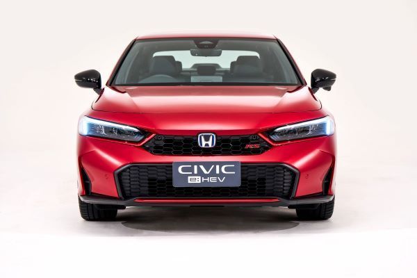 Honda Civic eHEV RS 2026 ด้านหน้า