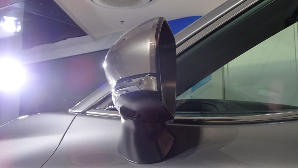 รายละเอียด All-New Toyota Camry รุ่น HEV Premium